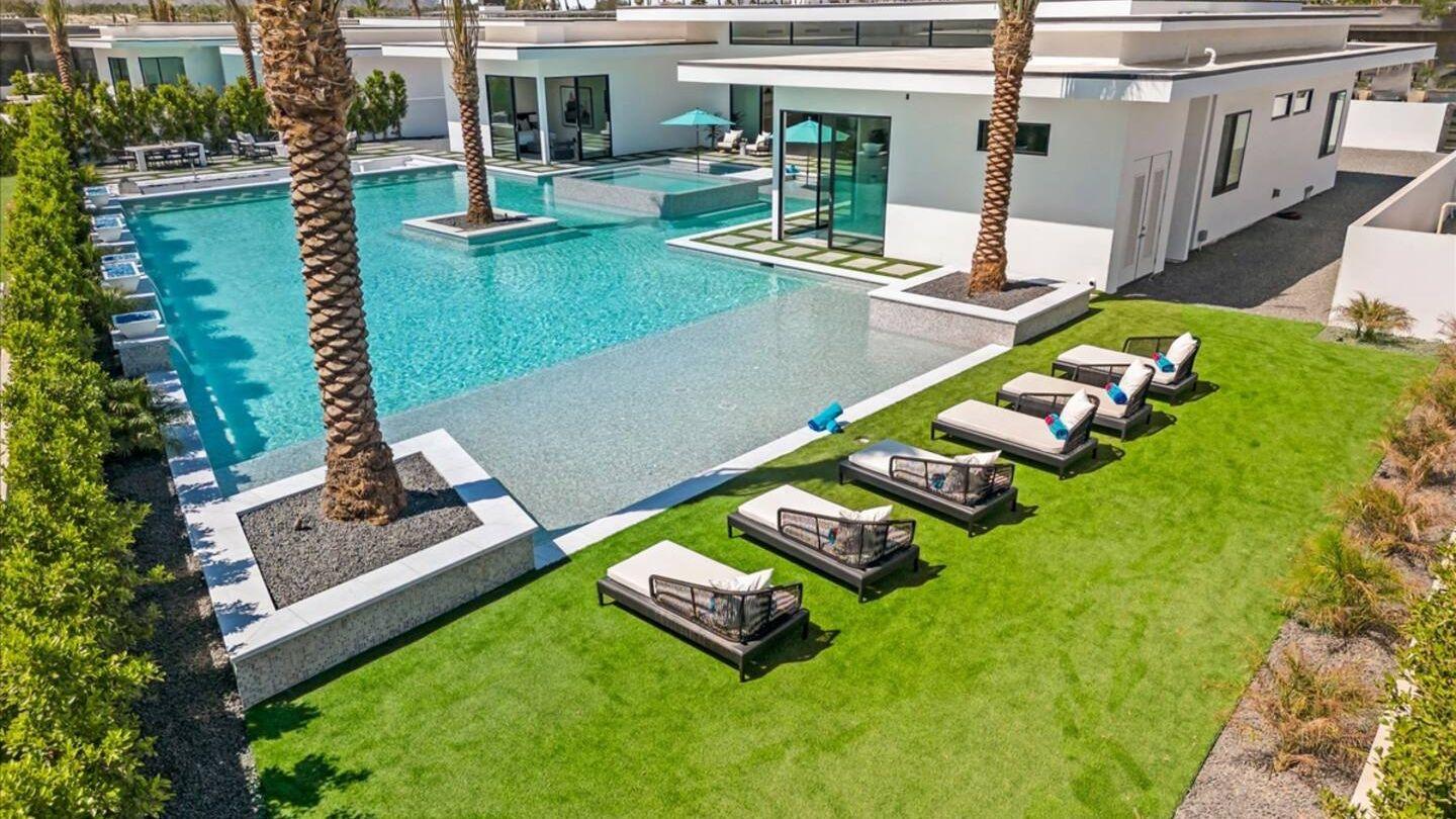 Bravo Villas Dorada gallery image 2