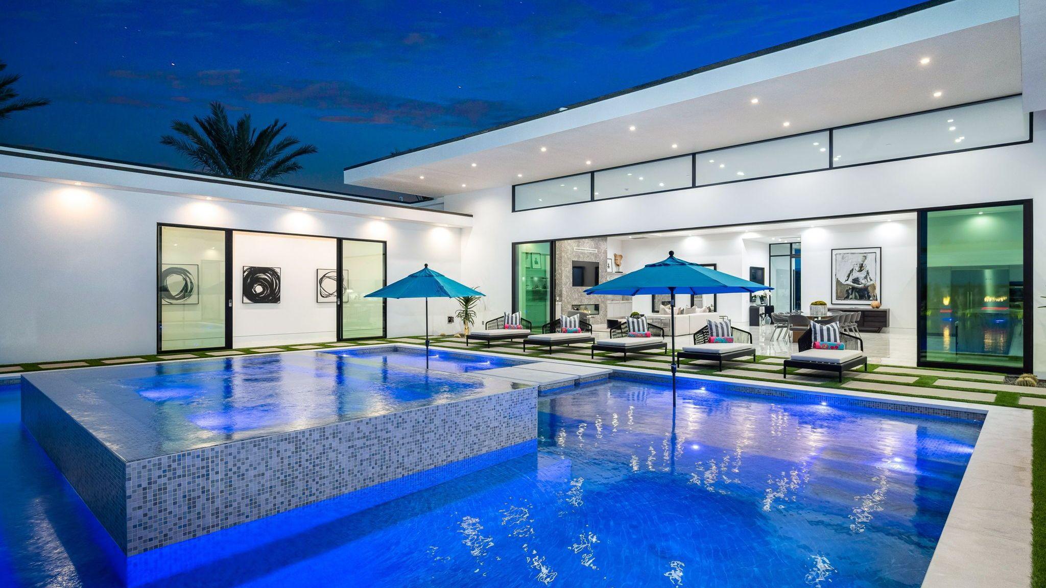 Bravo Villa #4 gallery image 8