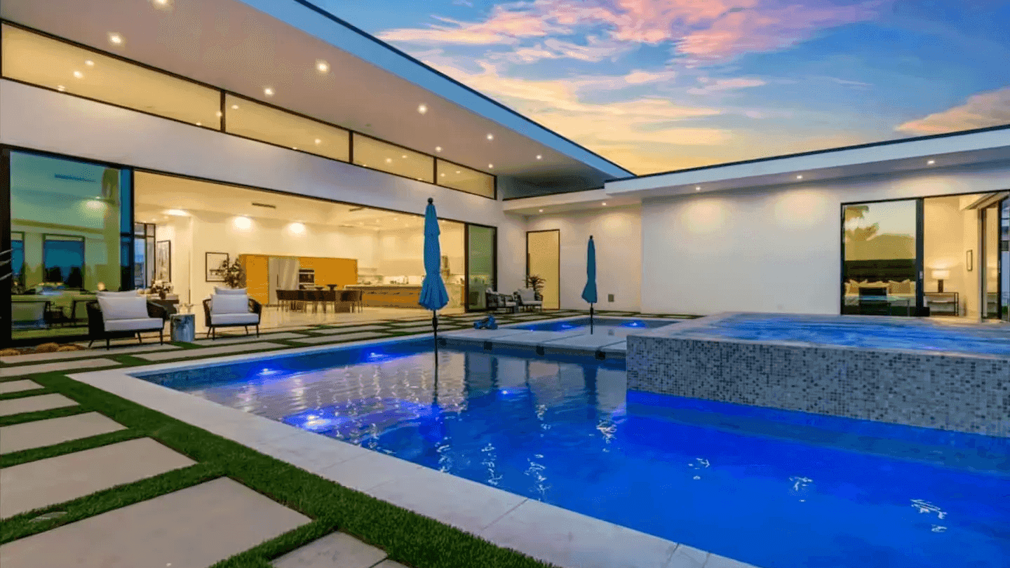Bravo Villa #5 gallery image 4
