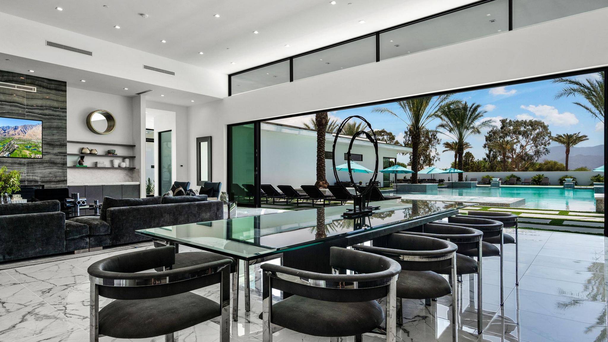 Bravo Villa #12 gallery image 3