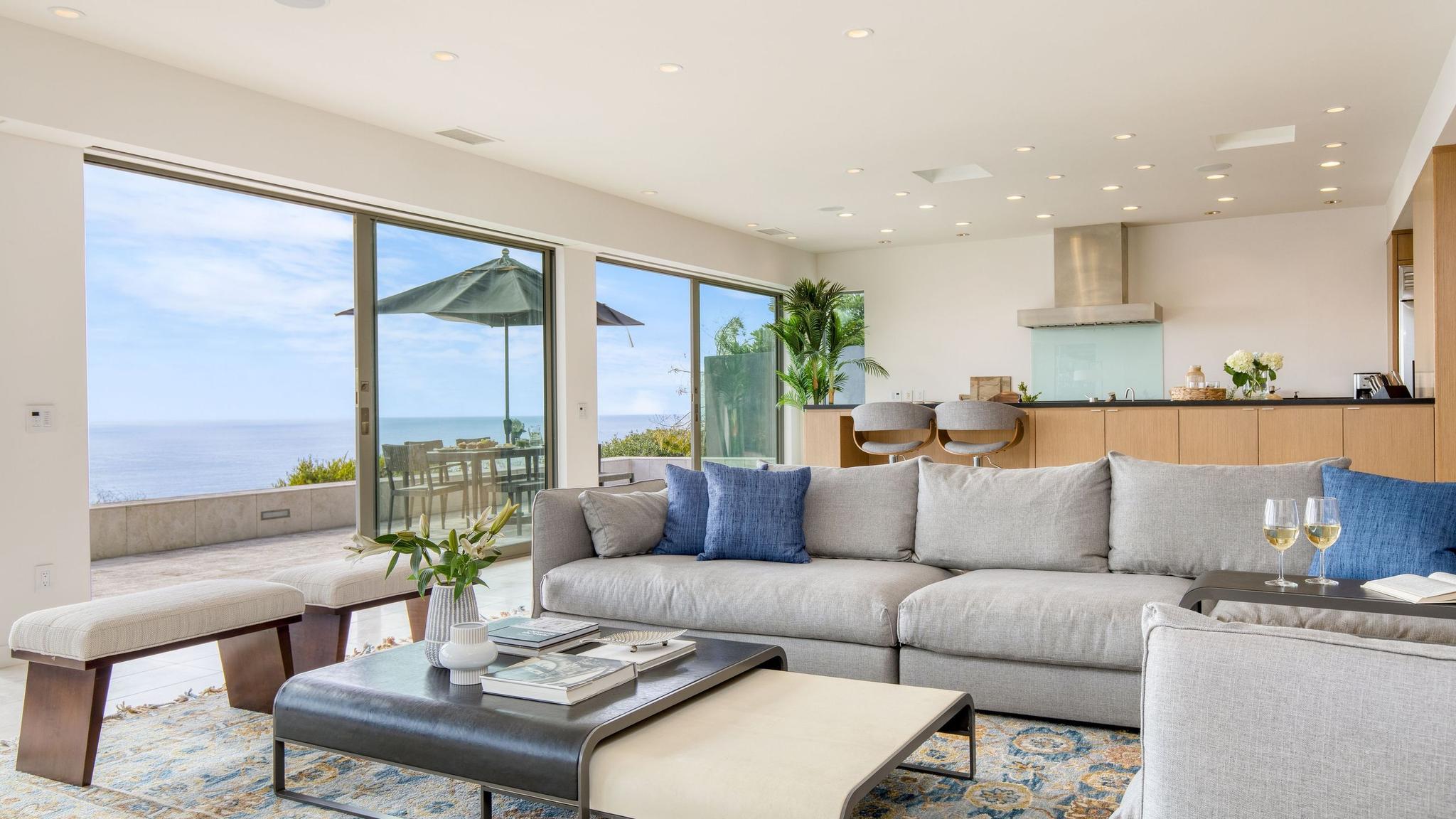 La Jolla Jewel gallery image 5
