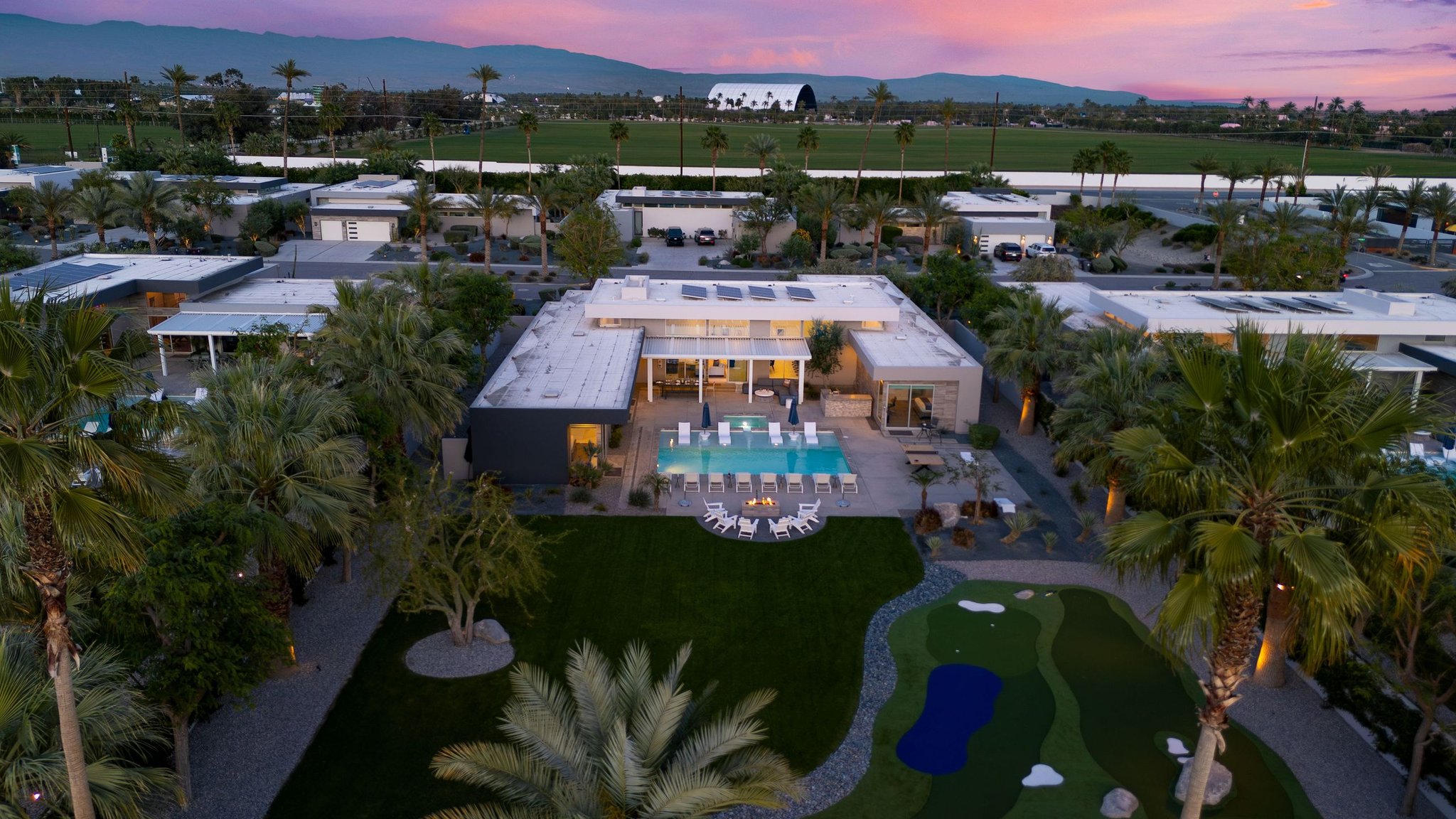 Polo Villa Halo