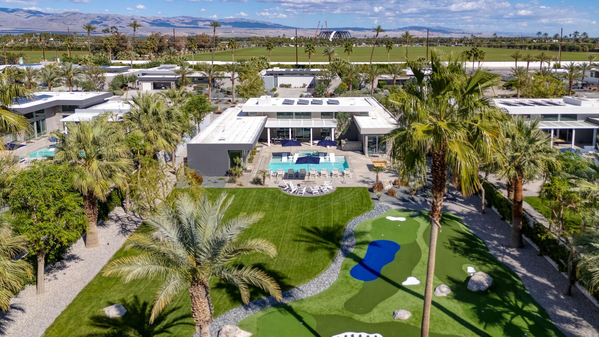 Polo Villa Halo gallery image 1