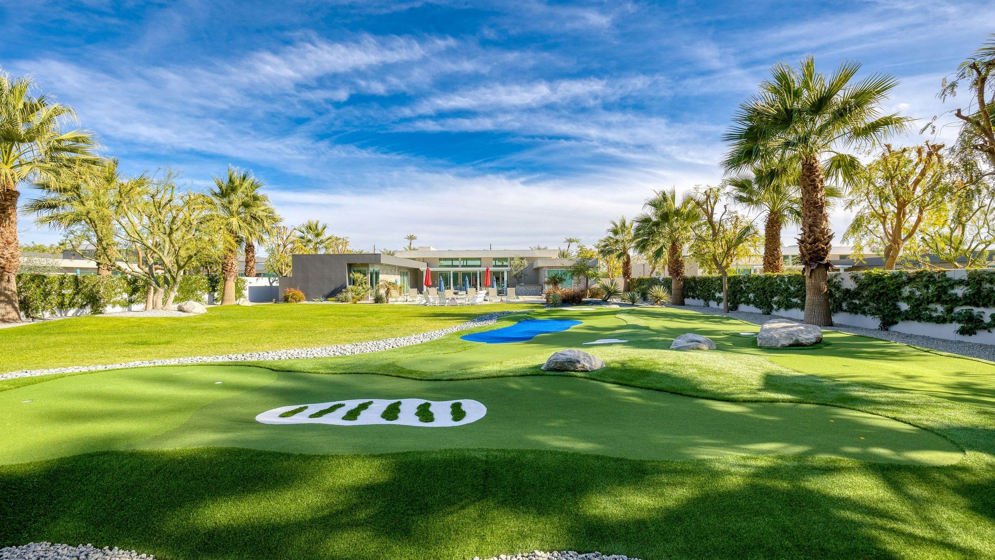 Polo Villa Halo