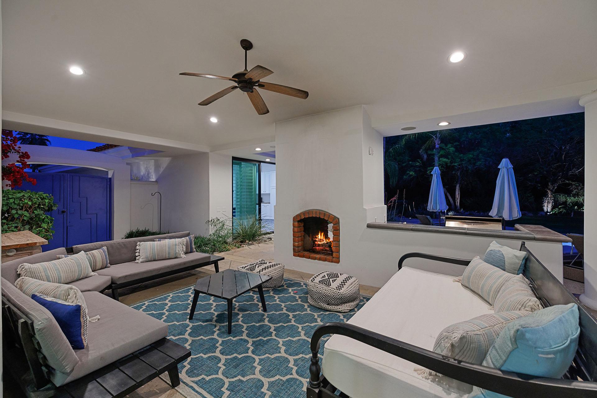 Blue Lotus Villa gallery image 7